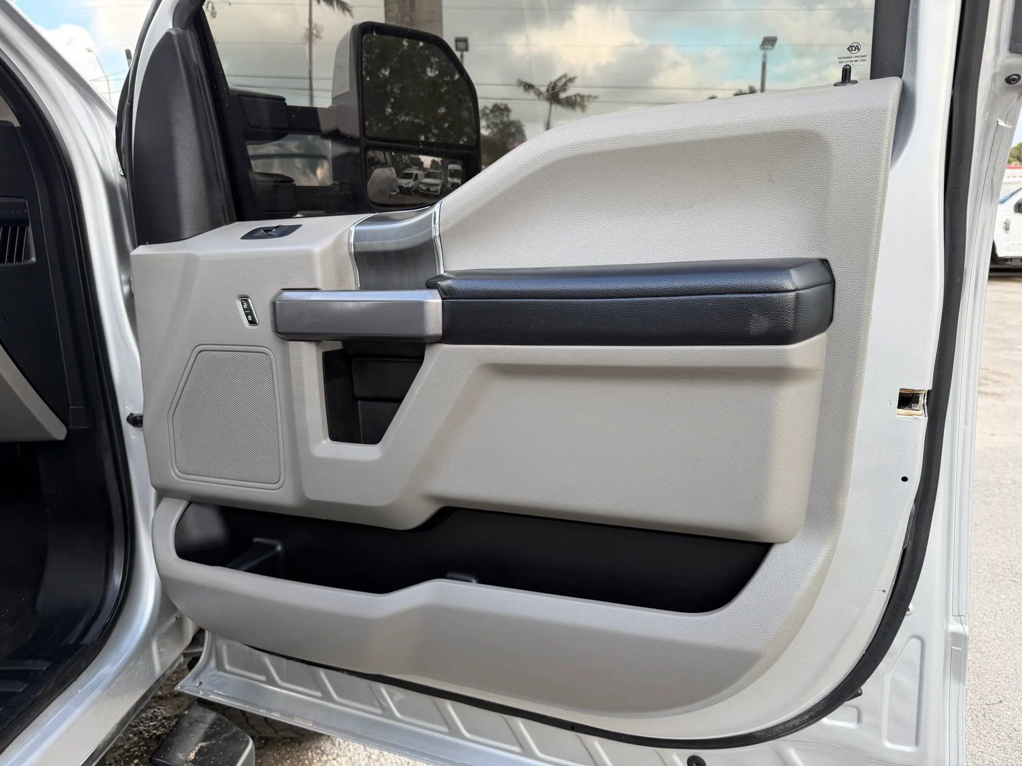 Used 2018 Ford F250 XLT w/ XLT Premium Package image 19