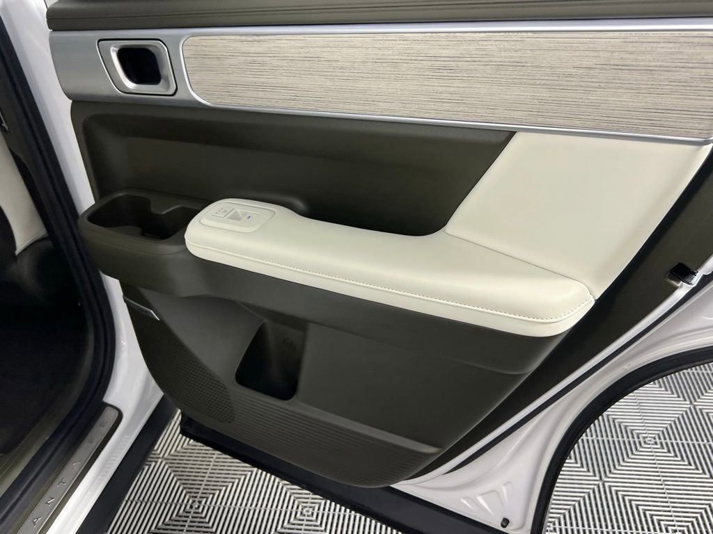 Used 2024 Hyundai Santa Fe Calligraphy image 31