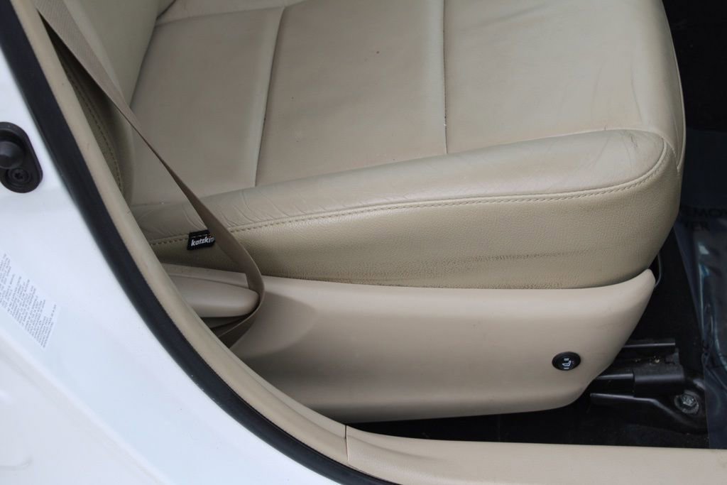 Used 2012 Toyota Camry LE image 20