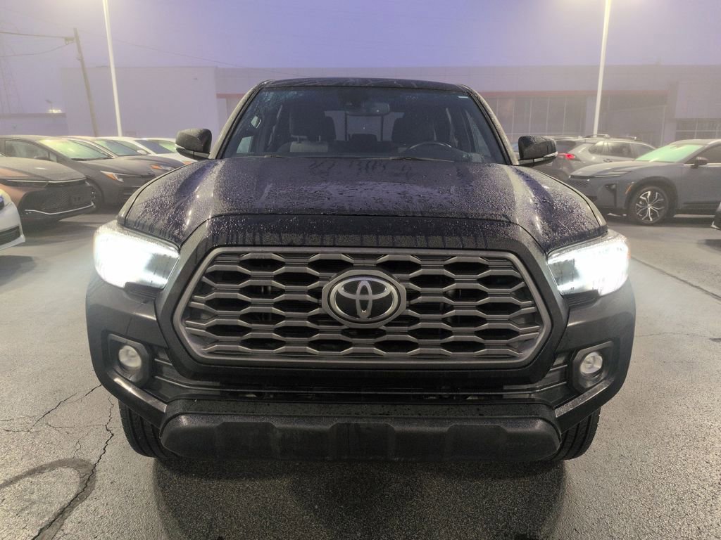 Used 2023 Toyota Tacoma TRD Off-Road w/ Technology Package AWD/4WD image 8
