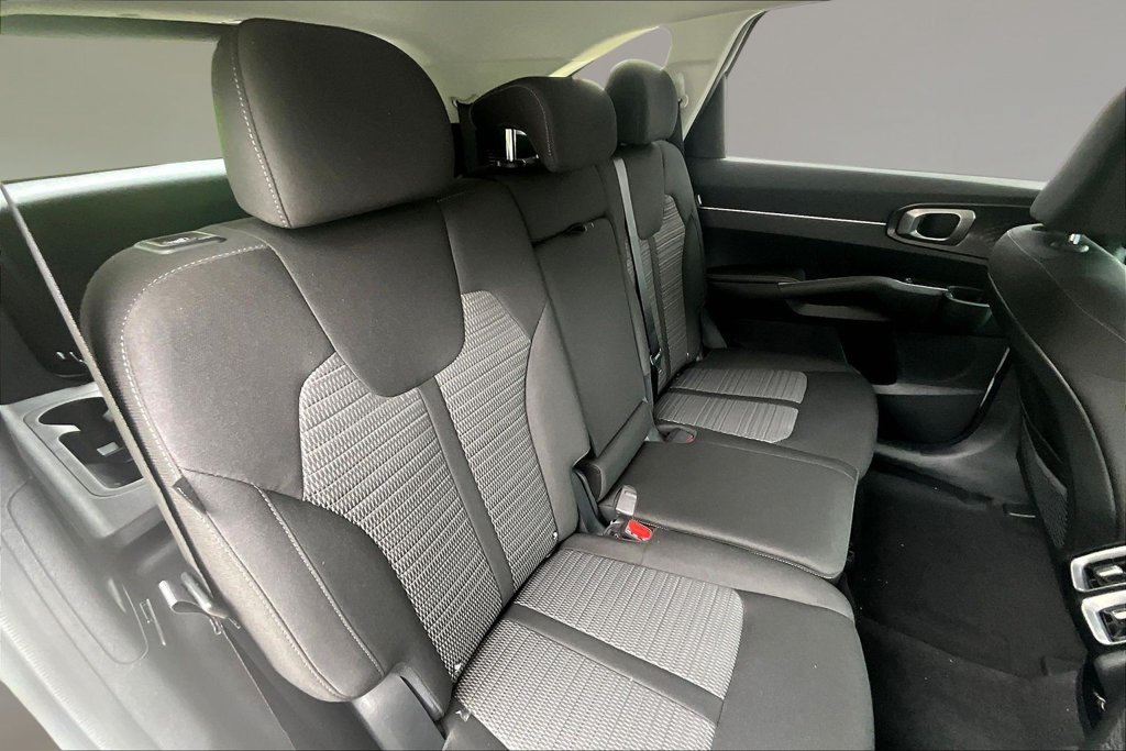 New 2026 Kia Sorento LX FWD image 10