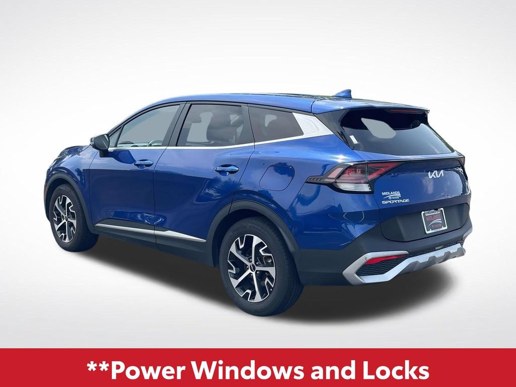 Used 2024 Kia Sportage EX FWD image 5