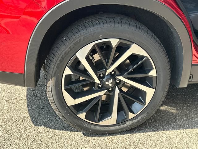 Used 2023 Mitsubishi Outlander 4WD Plug-In Hybrid image 33