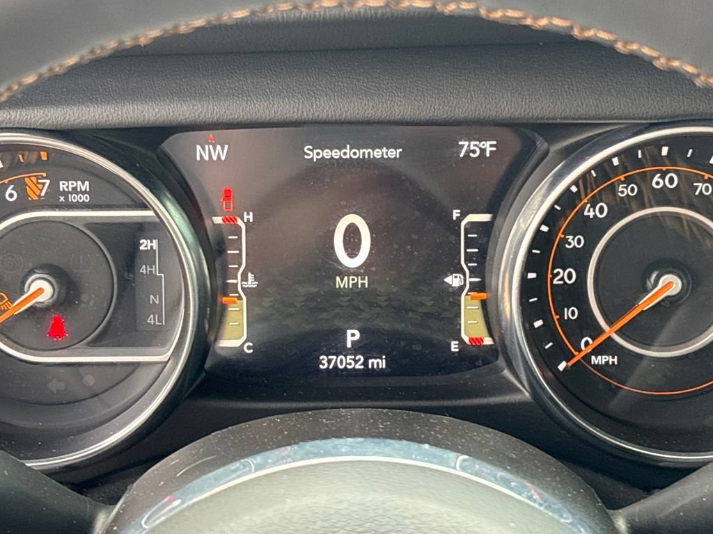 Used 2022 Jeep Gladiator Overland AWD/4WD image 16