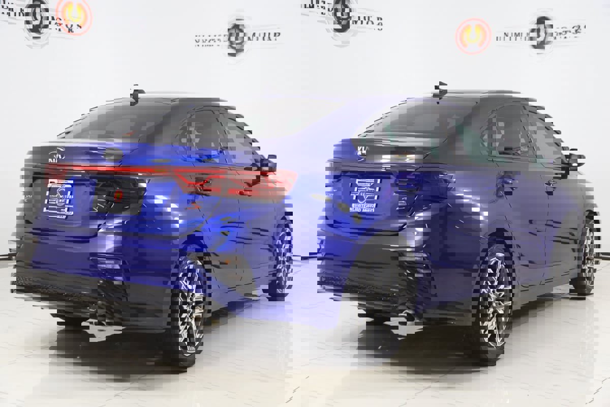 Used 2019 Kia Forte S w/ S Premium Package image 3