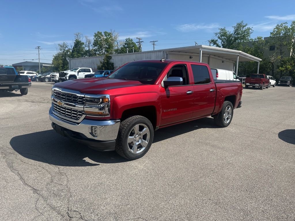 Used 2018 Chevrolet Silverado 1500 LT w/ All Star Edition AWD/4WD image 3