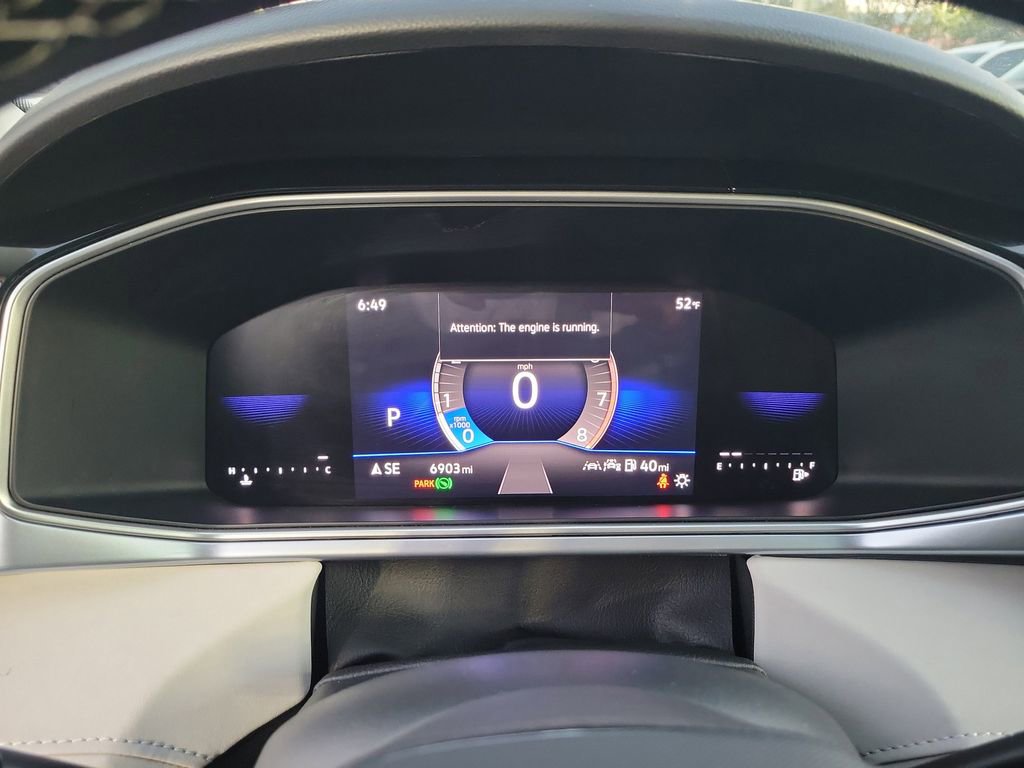 Used 2025 Volkswagen Taos SE w/ Panoramic Sunroof Package image 19