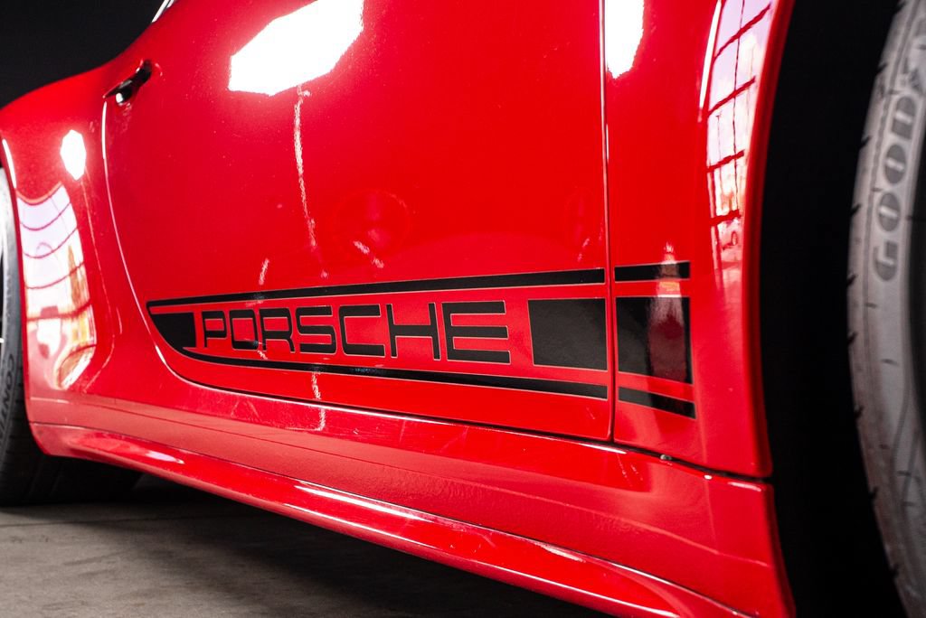 Used 2025 Porsche 911 Carrera RWD image 18