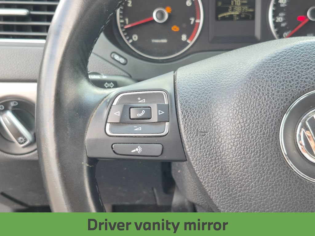 Used 2013 Volkswagen Jetta SEL FWD image 21