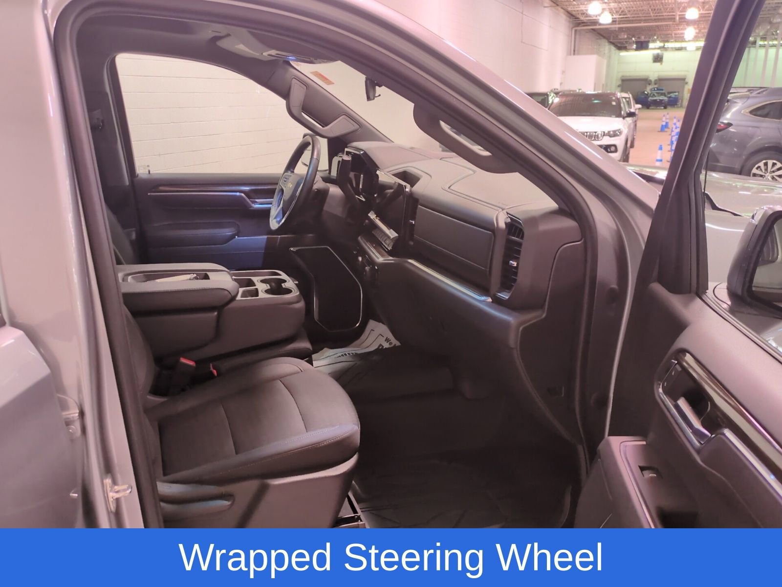 Used 2023 Chevrolet Silverado 1500 LT w/ Protection Package image 9