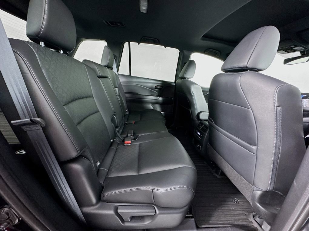 Used 2023 Honda Passport Elite image 32