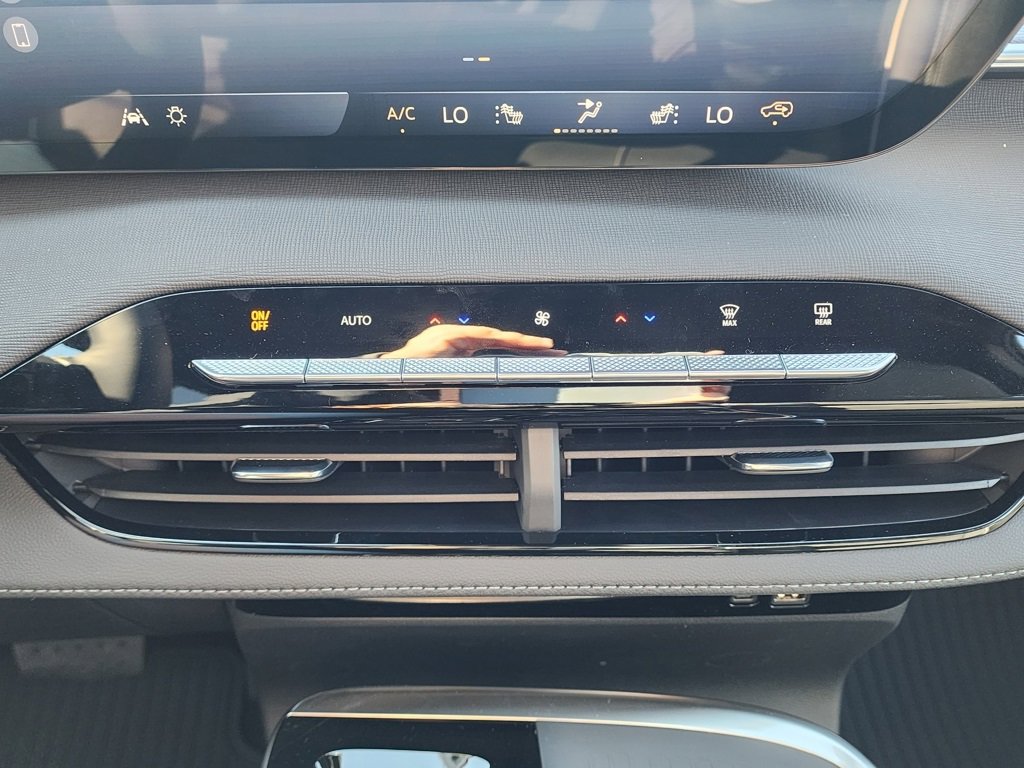 New 2026 Buick Enclave Sport Touring w/ Super Cruise Package image 31