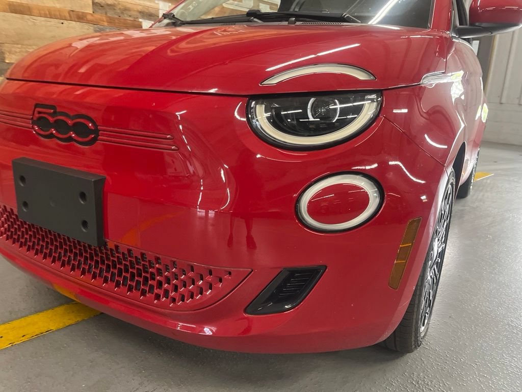 Used 2024 FIAT 500 e (RED) FWD image 6