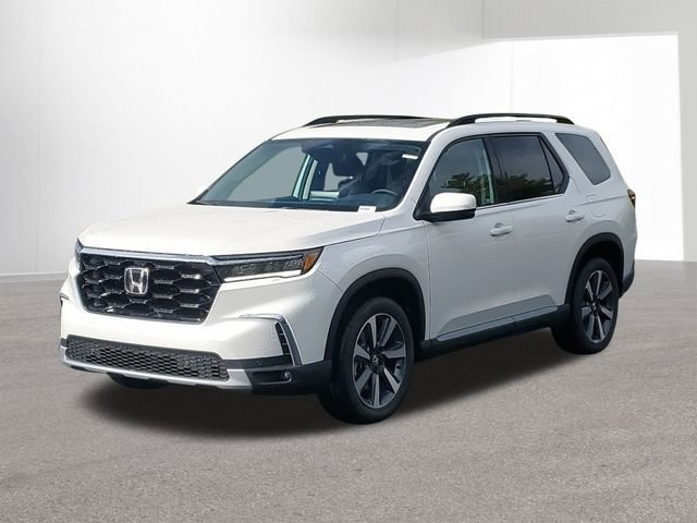 New 2025 Honda Pilot Touring image 1
