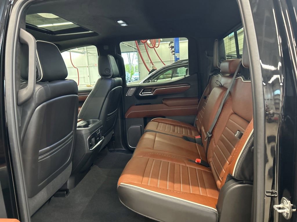 Used 2024 GMC Sierra 1500 Denali Ultimate AWD/4WD image 18