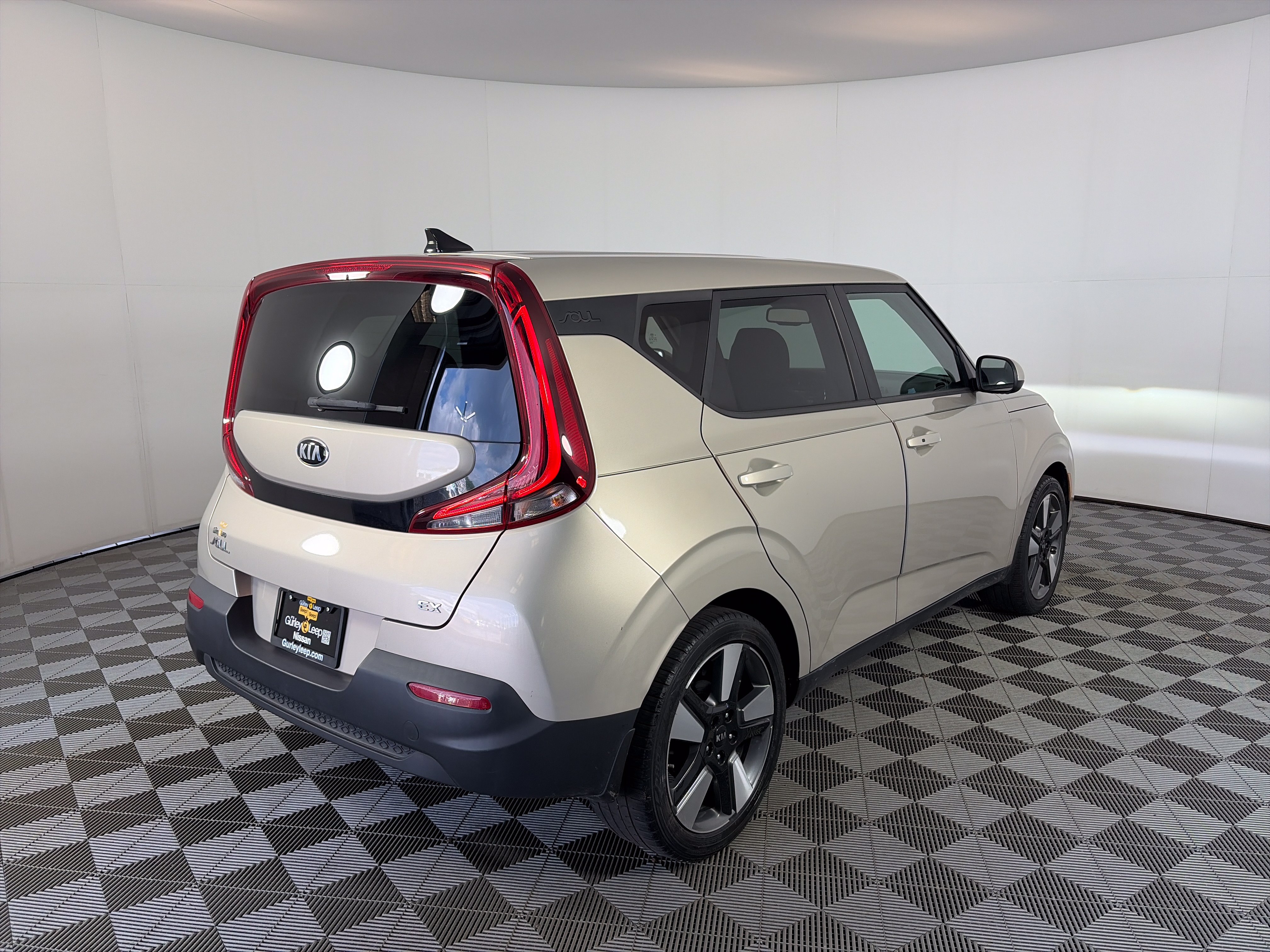 Used 2020 Kia Soul EX FWD image 6