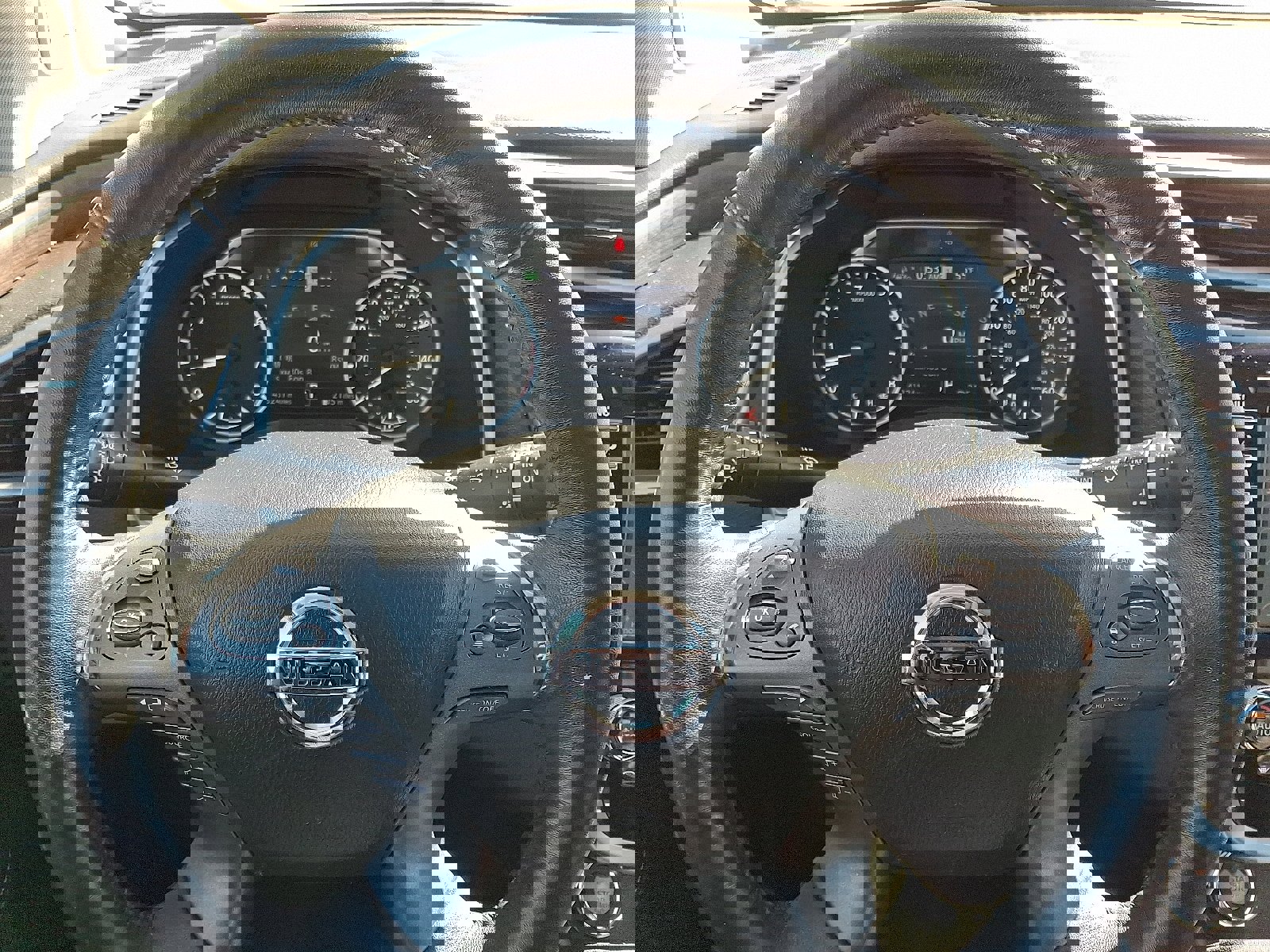 Used 2020 Nissan Murano Platinum w/ Cargo Package image 21