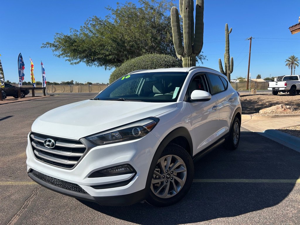 Used 2016 Hyundai Tucson SE w/ Option Group 12 FWD image 1