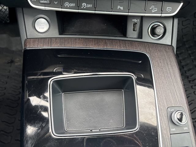 Used 2023 Audi Q5 2.0T Premium w/ Convenience Package AWD/4WD image 29