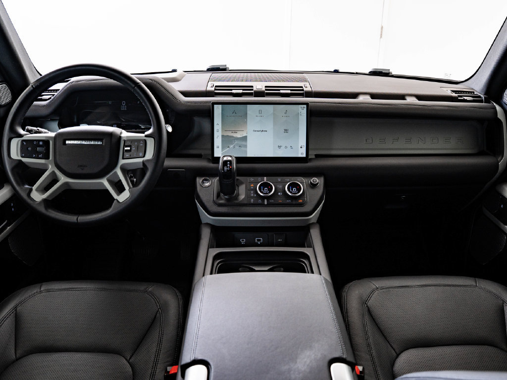 Used 2024 Land Rover Defender 130 S AWD/4WD image 35