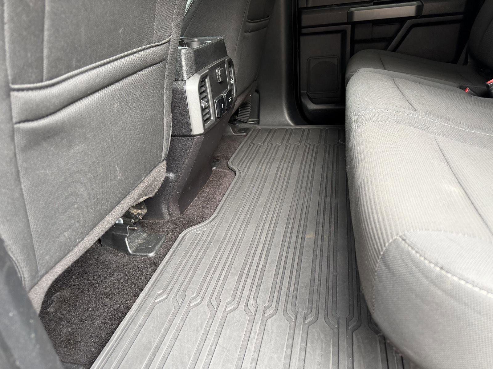 Used 2017 Ford F150 XLT w/ Equipment Group 302A Luxury AWD/4WD image 39