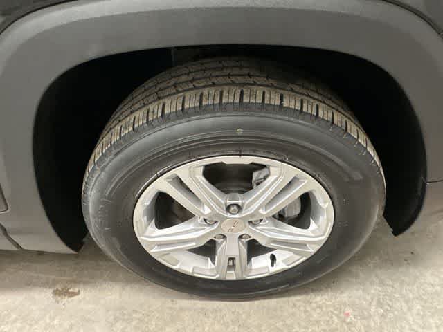 Used 2022 GMC Terrain SLE w/ Driver Convenience Package AWD/4WD image 5