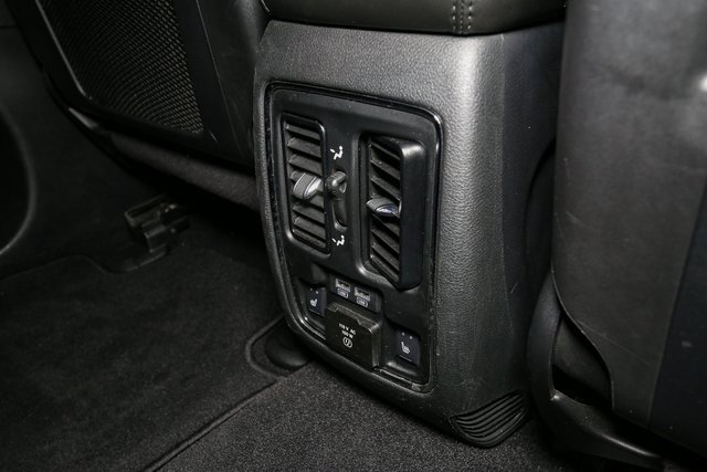 Used 2020 Jeep Grand Cherokee Limited w/ Luxury Group II image 23