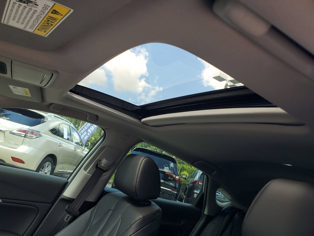 Certified 2025 Acura Integra FWD image 17