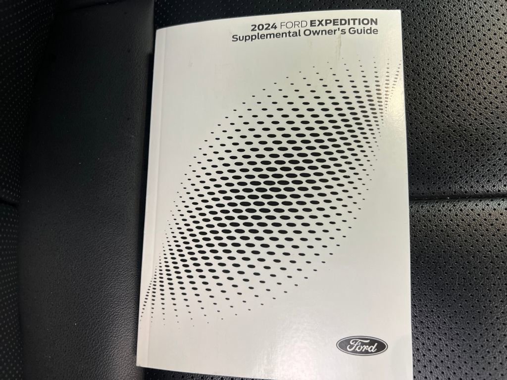 Used 2024 Ford Expedition Max XLT image 31