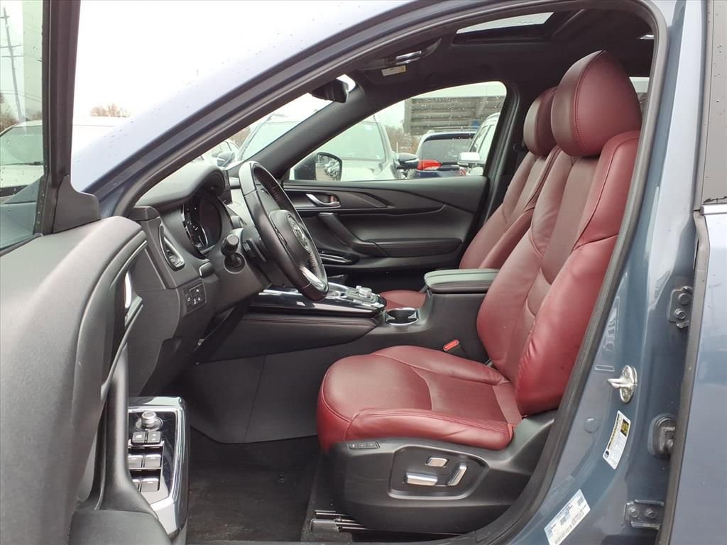 Used 2023 MAZDA CX-9 Carbon Edition image 16
