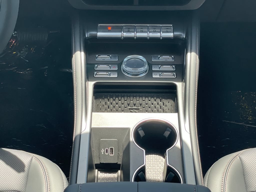 New 2026 Lincoln Nautilus Premier AWD/4WD image 16