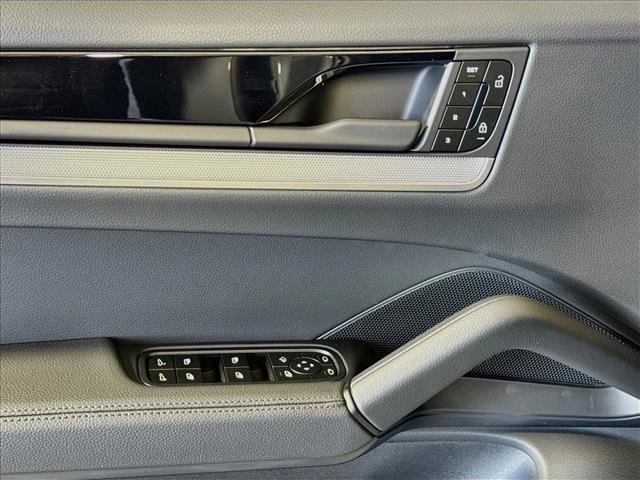 New 2026 Porsche Cayenne AWD/4WD image 11