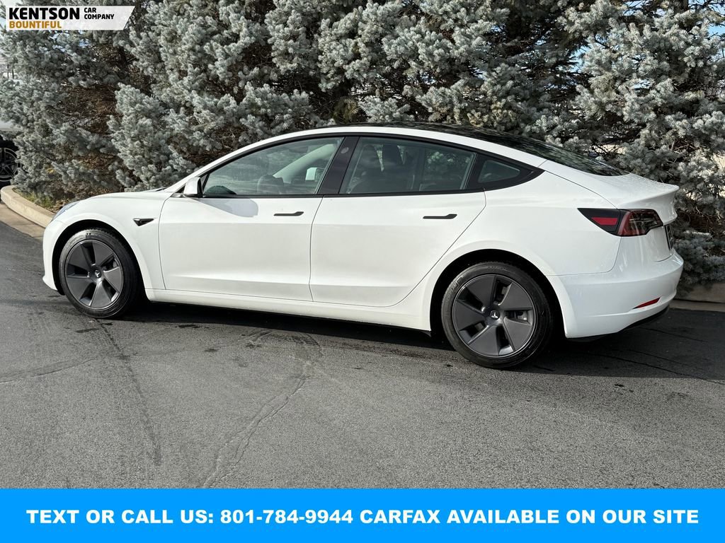 Used 2023 Tesla Model 3 Standard Range image 5