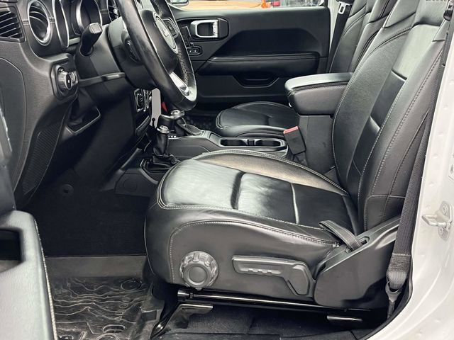 Used 2018 Jeep Wrangler Unlimited Sahara image 13
