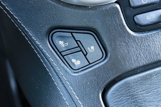 Used 2018 GMC Yukon Denali w/ Denali Ultimate Package image 19