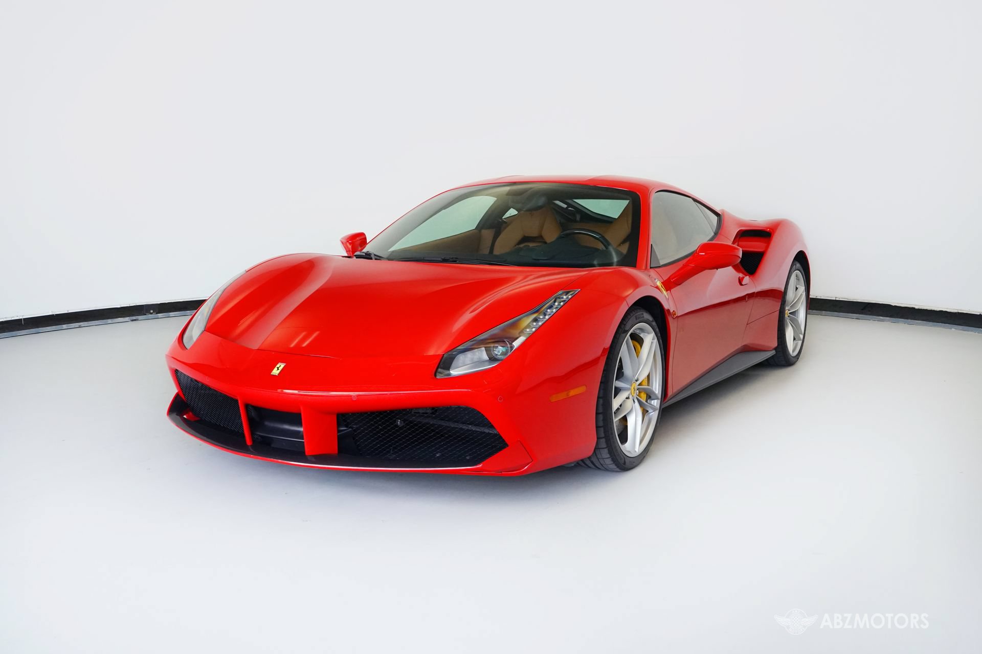Used 2019 Ferrari 488 GTB RWD image 2