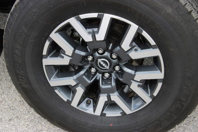 Used 2022 Nissan Frontier SV image 16