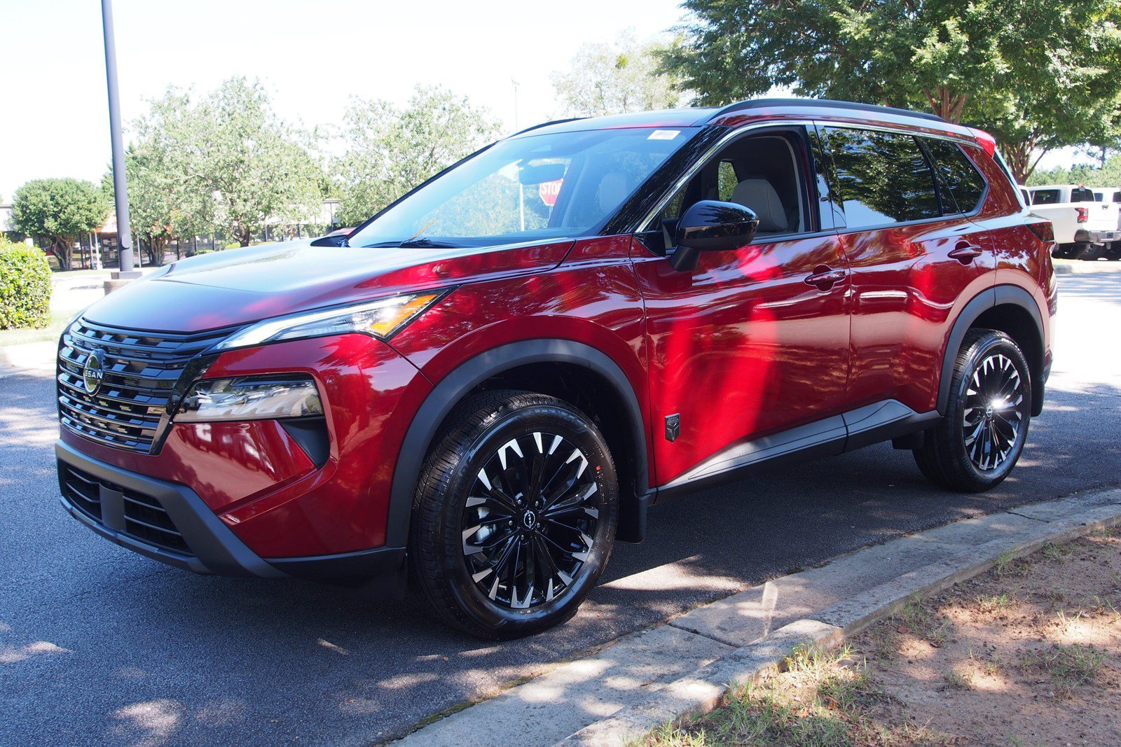 New 2026 Nissan Rogue Dark Armor FWD image 3
