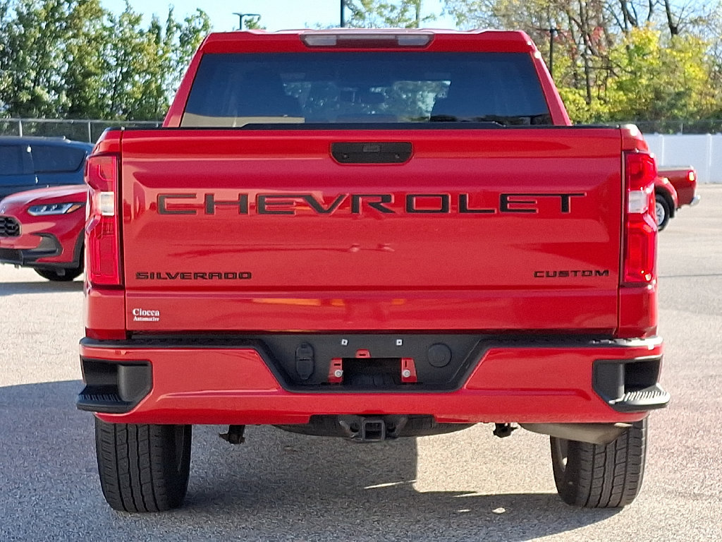 Used 2020 Chevrolet Silverado 1500 Custom w/ Custom Value Package AWD/4WD image 8