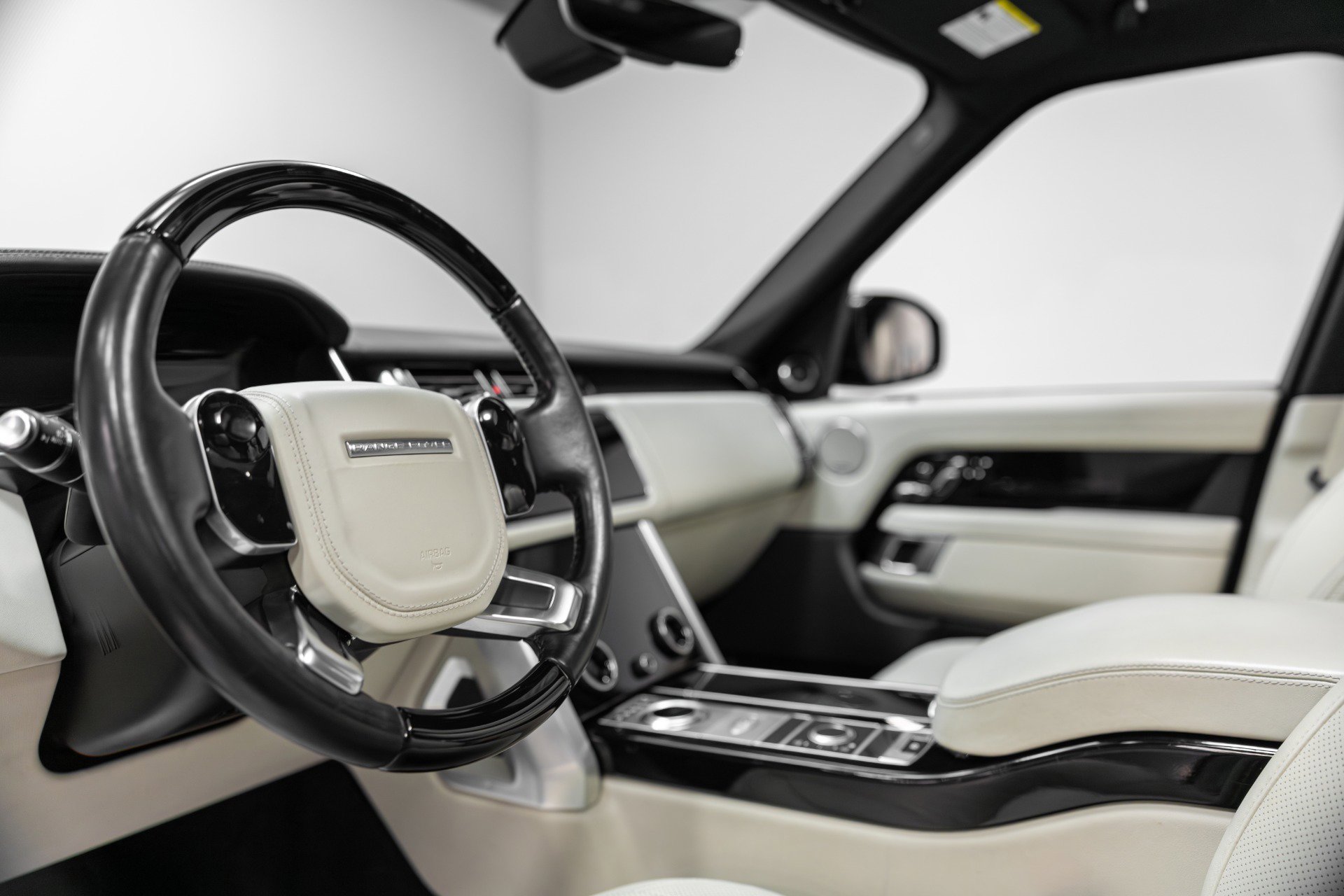 Used 2021 Land Rover Range Rover Westminster Edition image 6