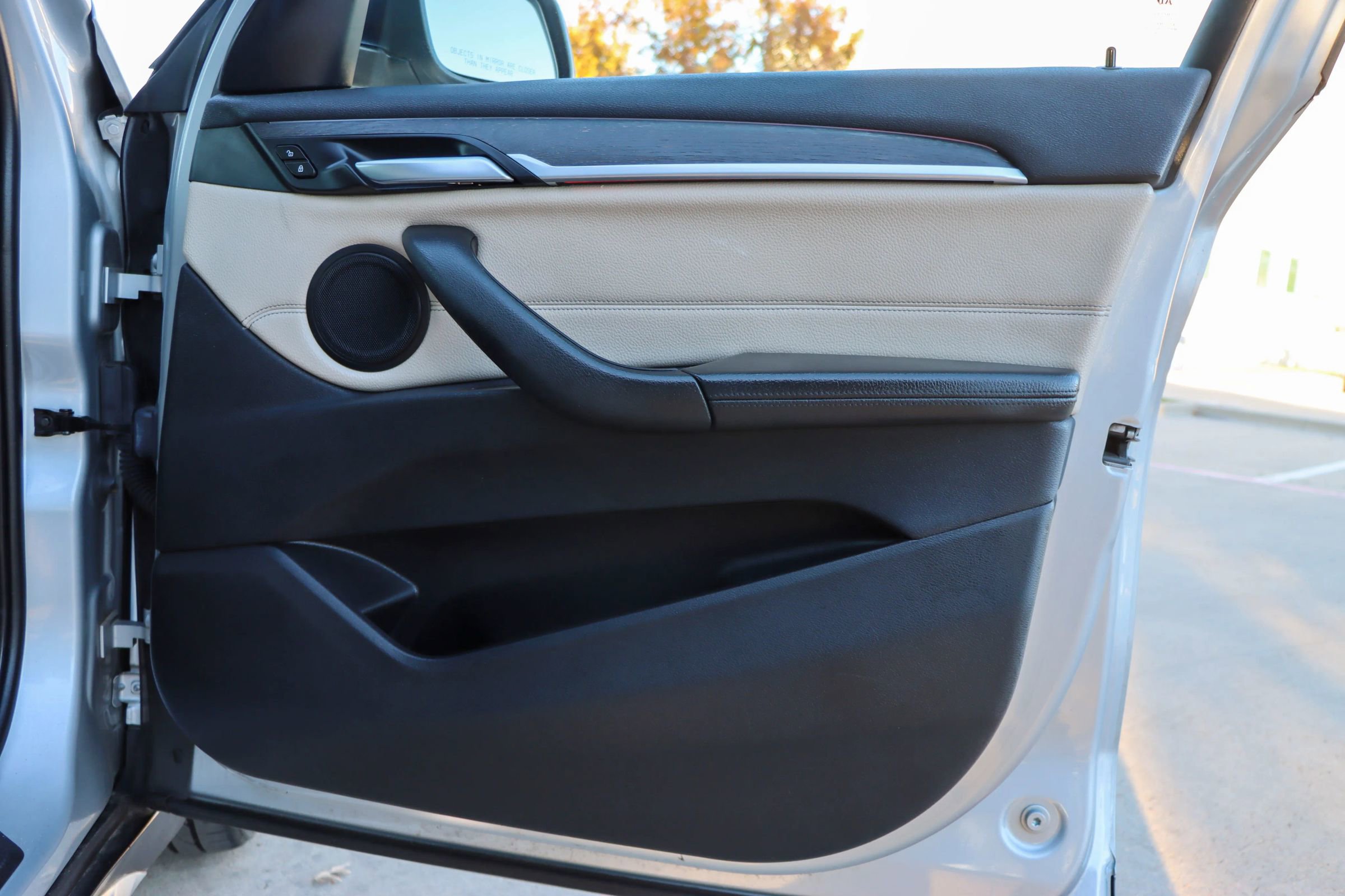 Used 2017 BMW X1 xDrive28i image 10