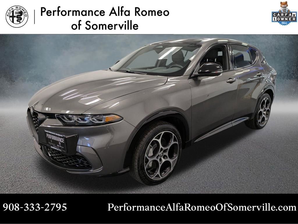 Used 2025 Alfa Romeo Tonale w/ Premium Package image 1