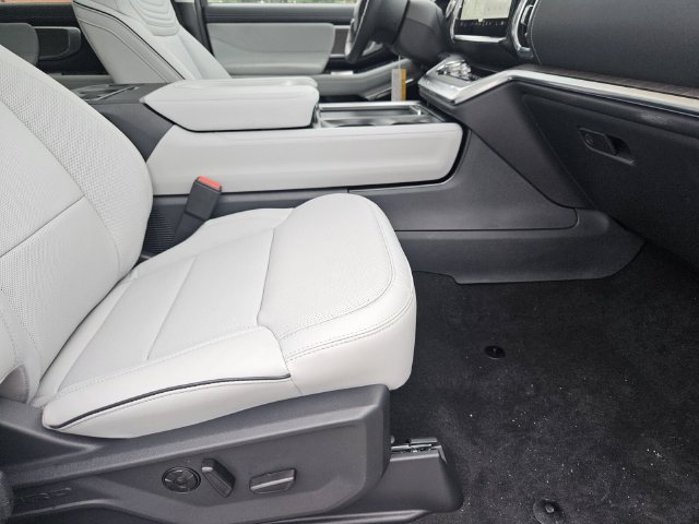 New 2026 Ford Expedition Platinum w/ Platinum Ultimate Package AWD/4WD image 12