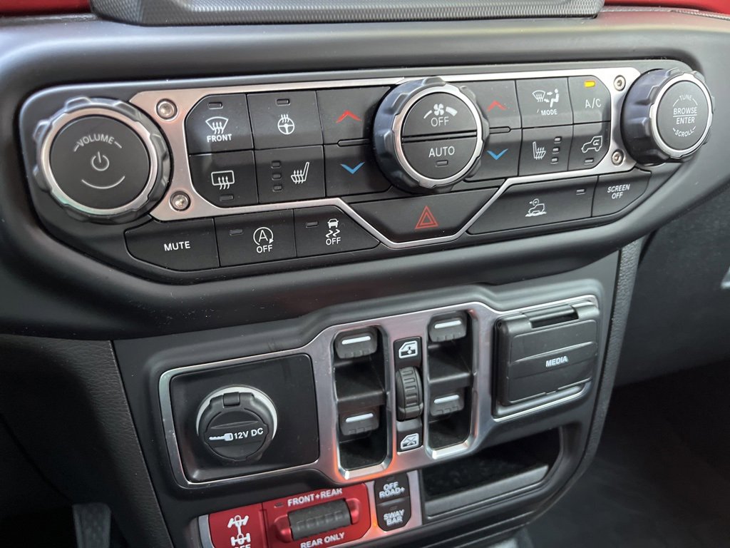 Used 2022 Jeep Wrangler Unlimited Rubicon w/ LED Lighting Group image 47