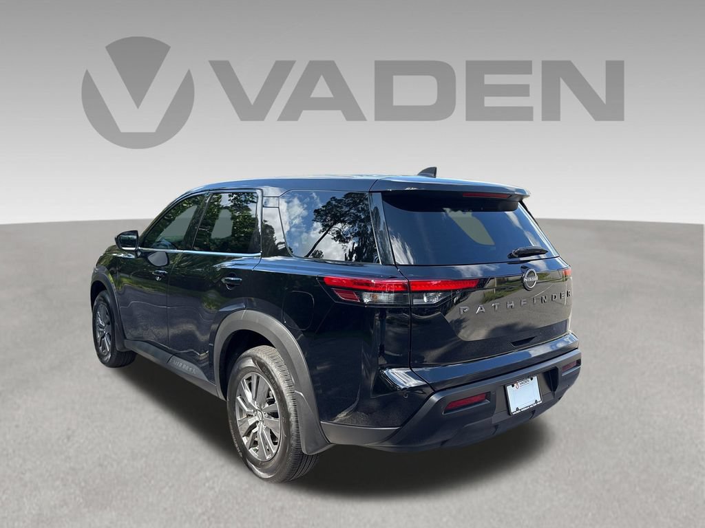Used 2026 Nissan Pathfinder S FWD image 24