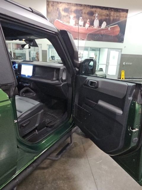 Used 2024 Ford Bronco Everglades image 39