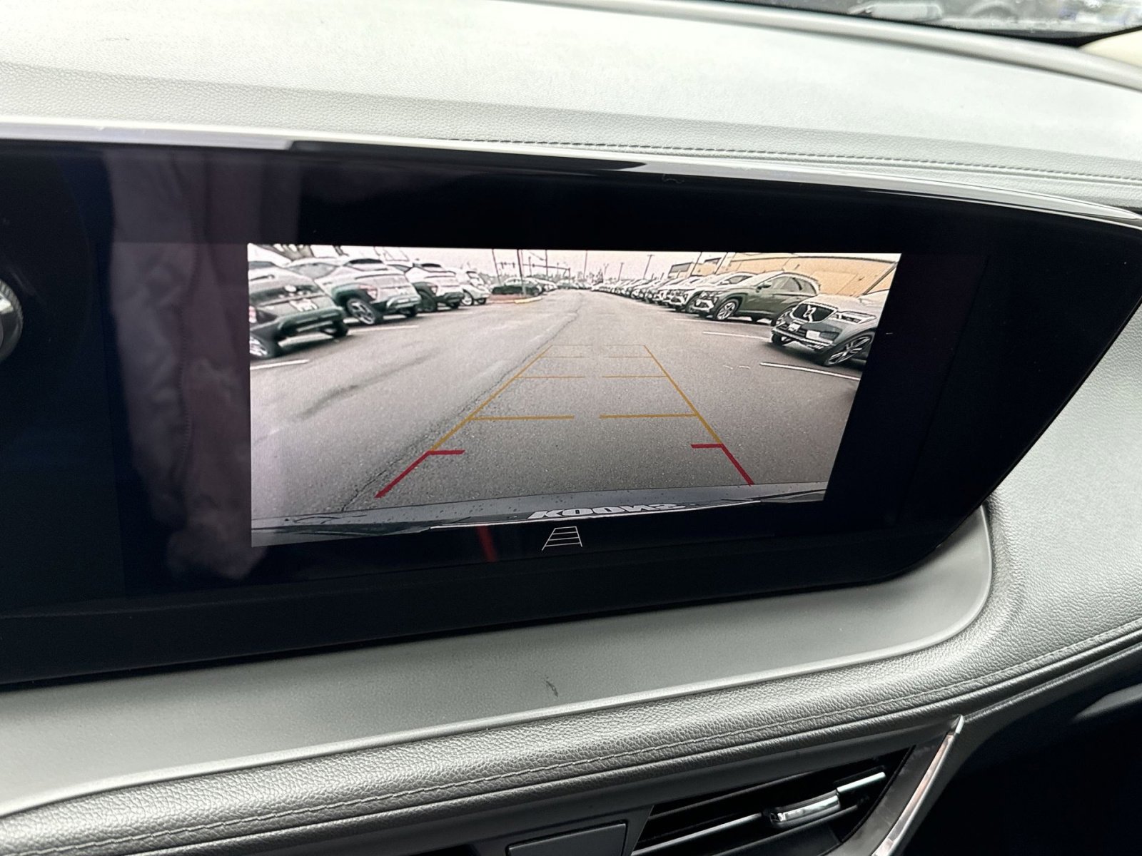 Used 2024 Buick Encore GX Sport Touring image 19