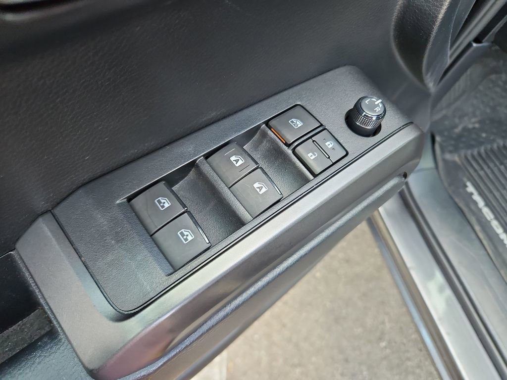 Used 2020 Toyota Tacoma TRD Sport w/ TRD Premium Sport Package AWD/4WD image 28