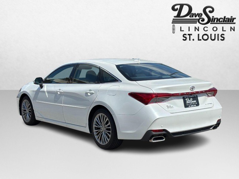Used 2022 Toyota Avalon Limited w/ Advanced Safety Package FWD image 5