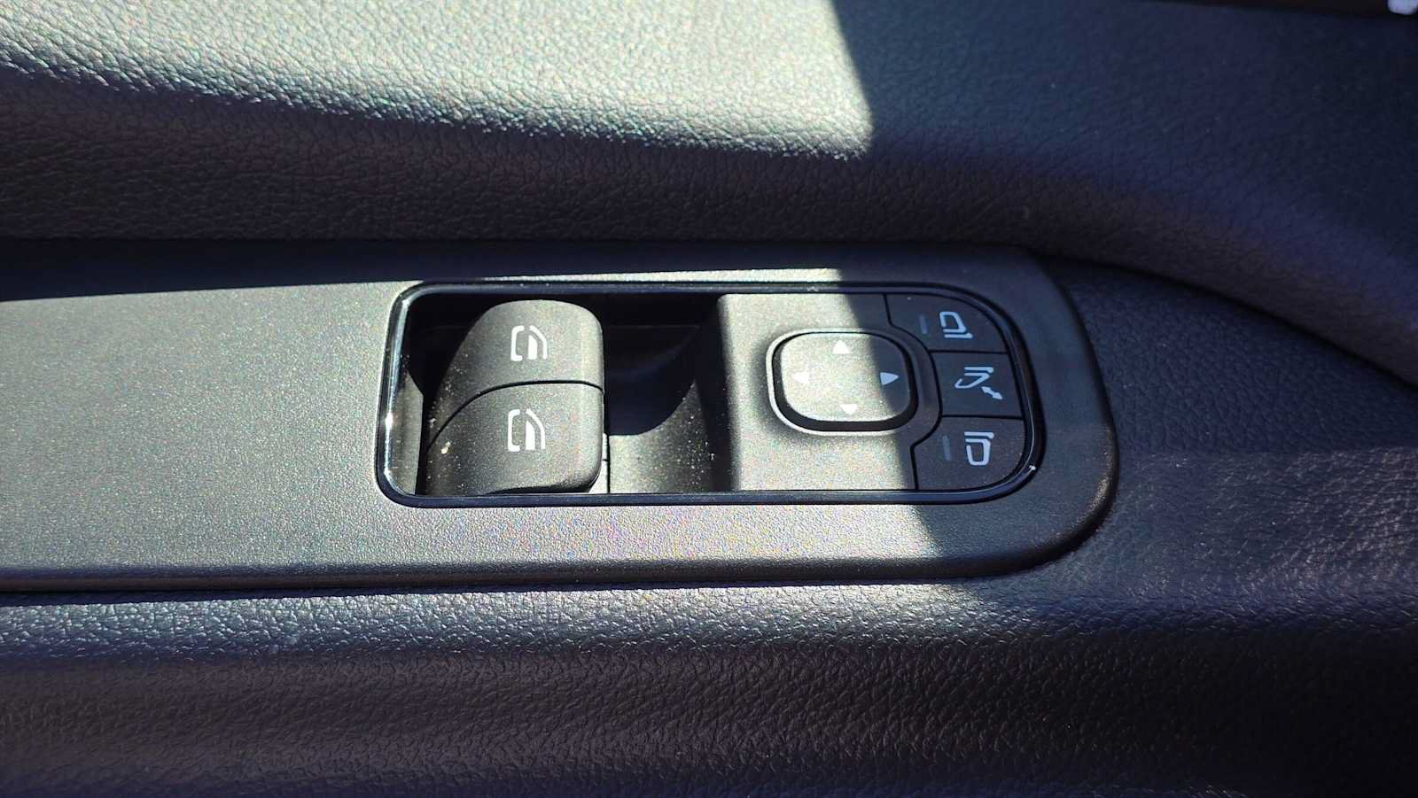 Used 2025 Mercedes-Benz Sprinter 2500 image 24